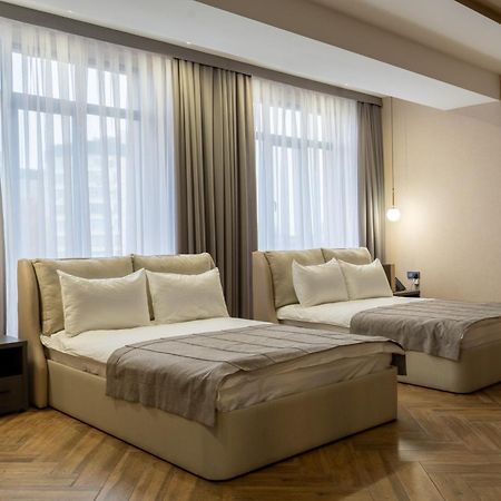 Five Hotel Biszkek Zewnętrze zdjęcie