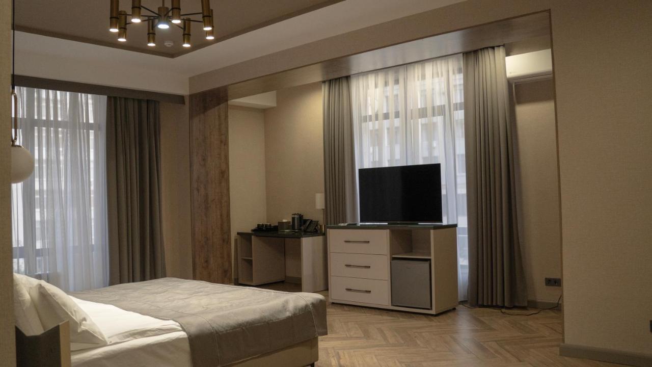 Five Hotel Biszkek Zewnętrze zdjęcie