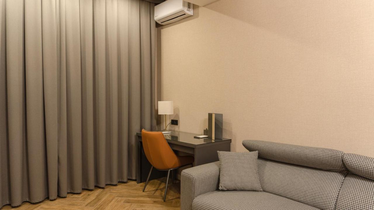 Five Hotel Biszkek Zewnętrze zdjęcie