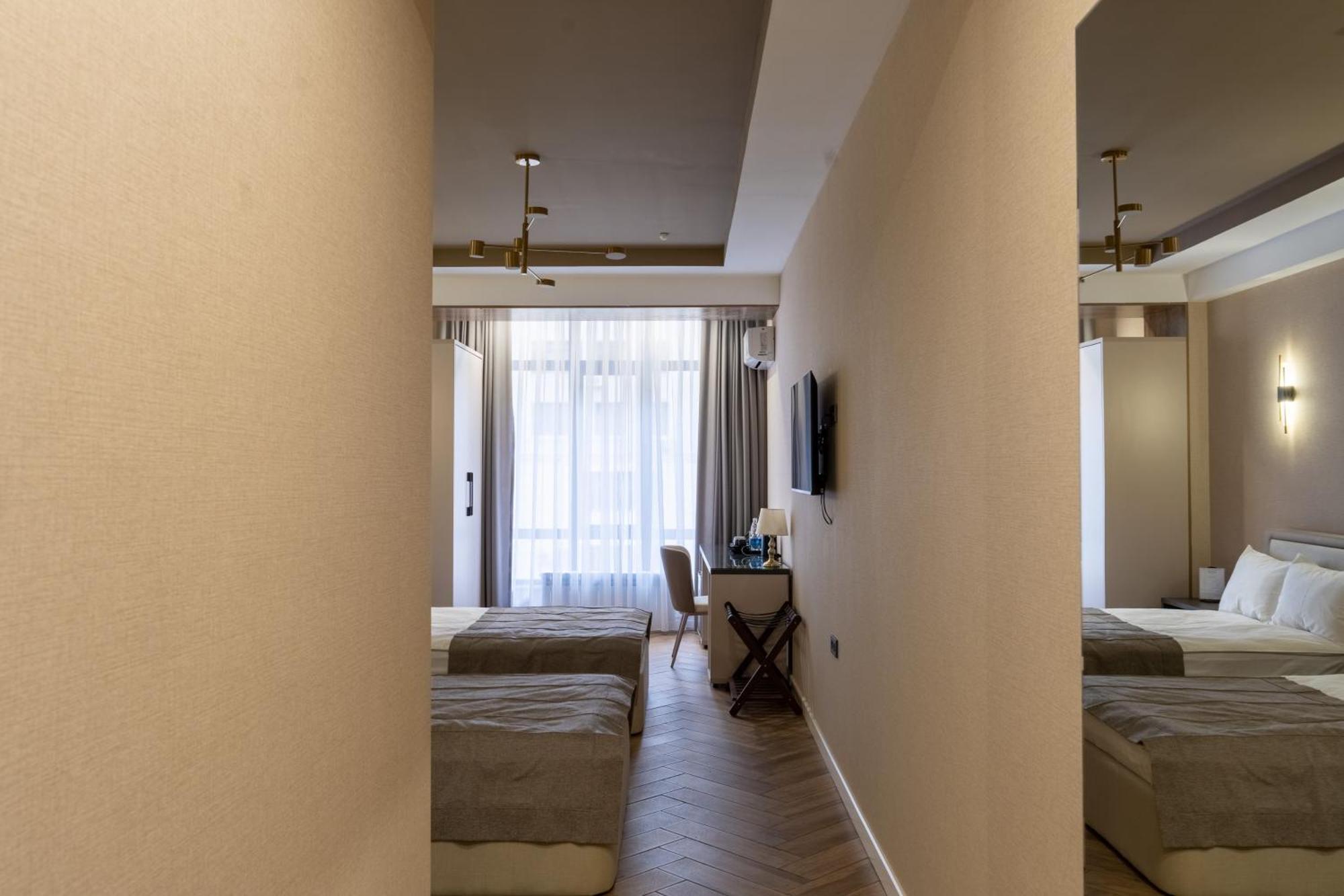 Five Hotel Biszkek Zewnętrze zdjęcie