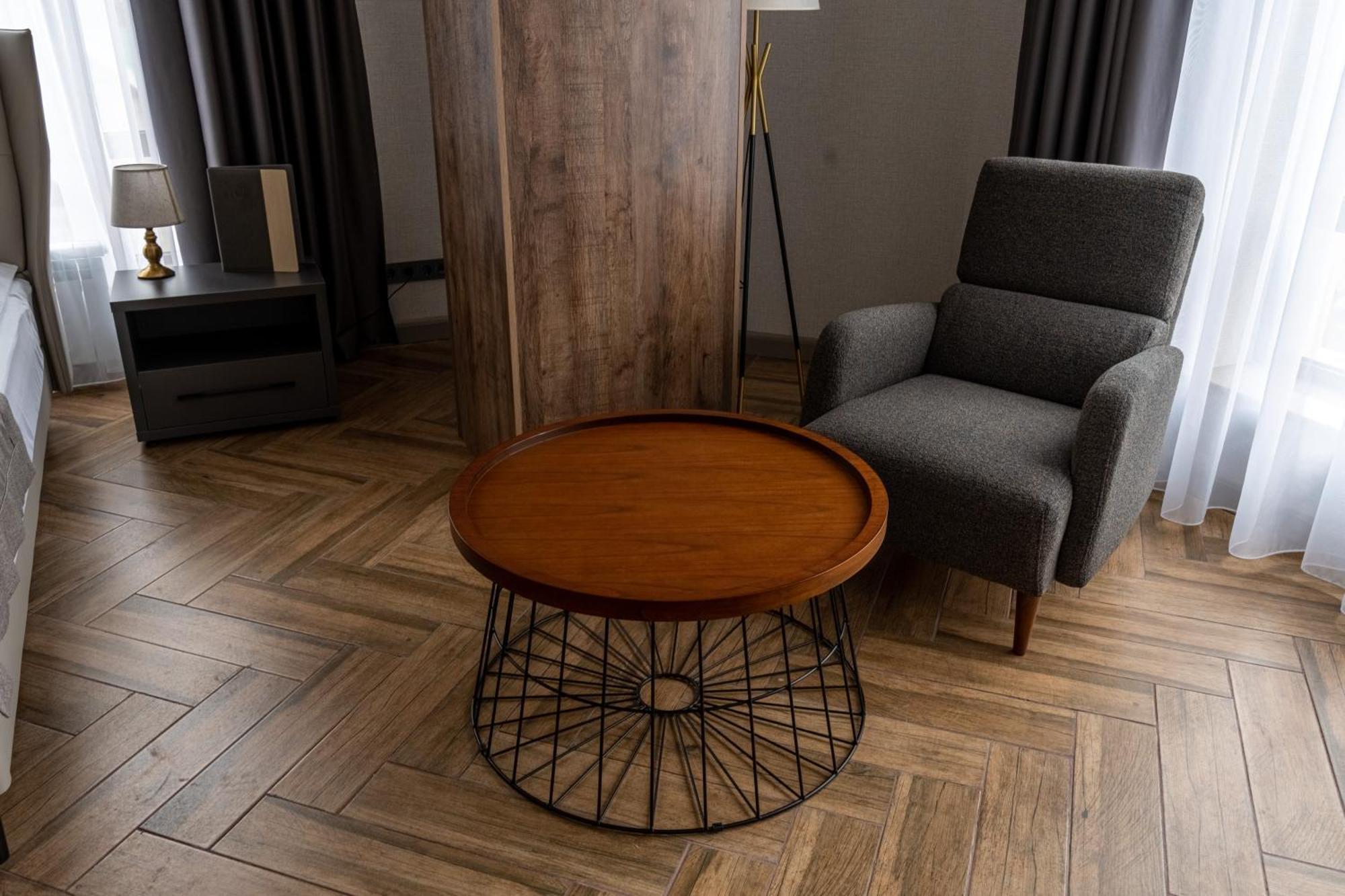 Five Hotel Biszkek Zewnętrze zdjęcie