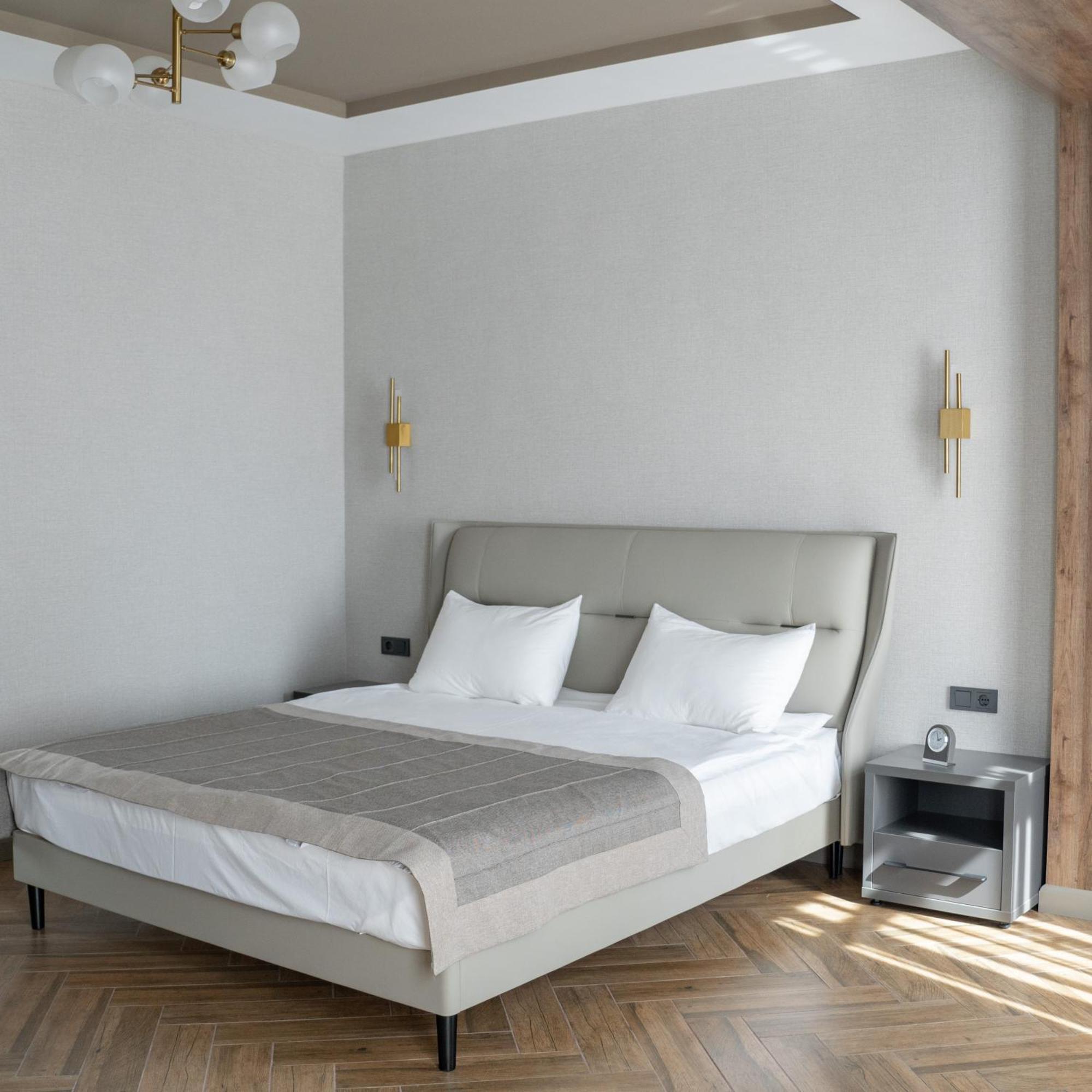 Five Hotel Biszkek Zewnętrze zdjęcie
