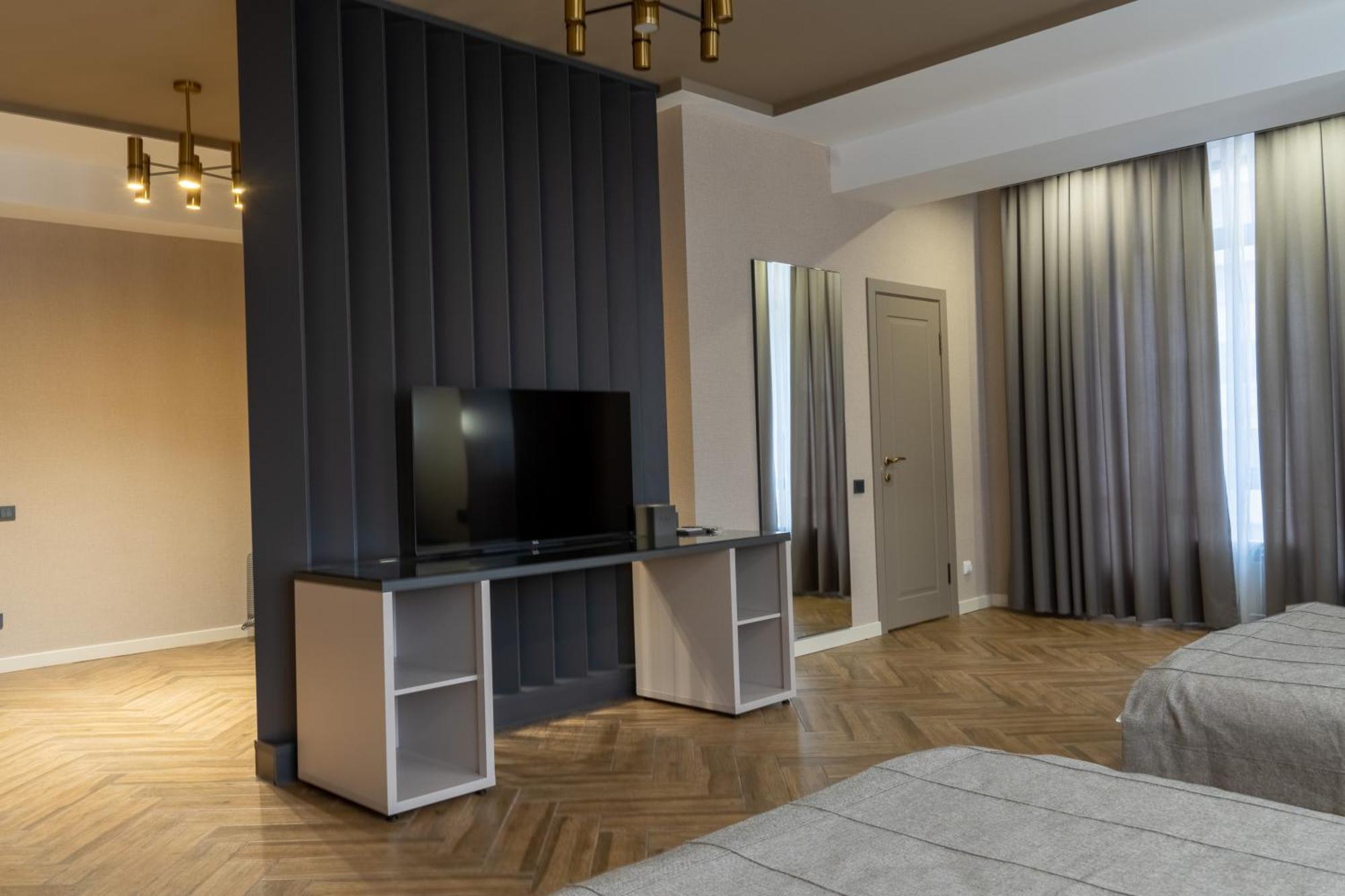 Five Hotel Biszkek Zewnętrze zdjęcie