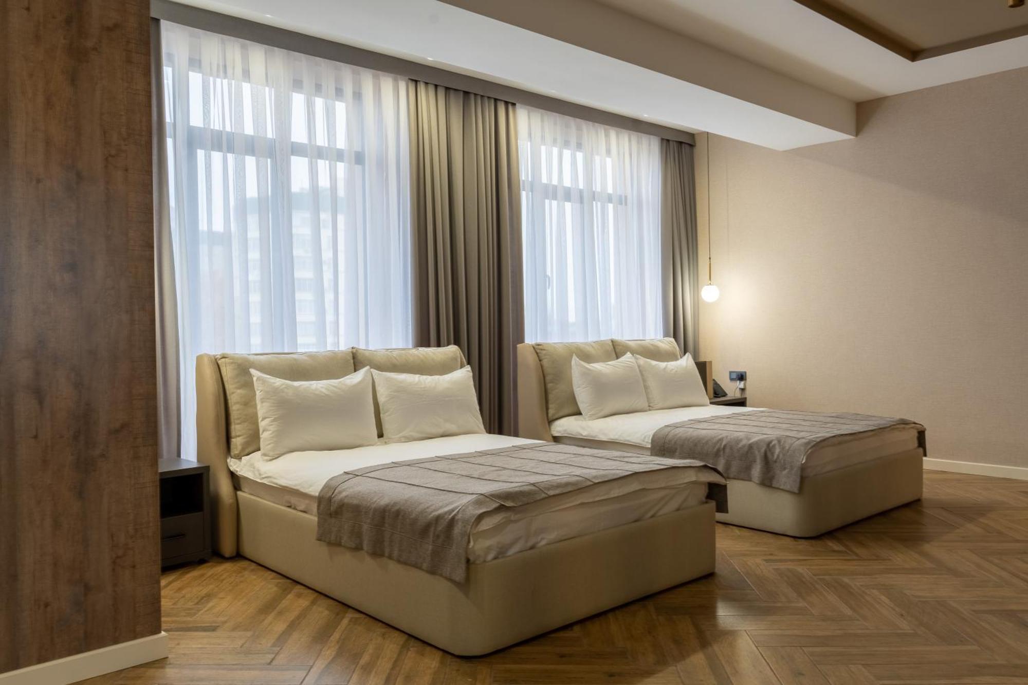 Five Hotel Biszkek Zewnętrze zdjęcie