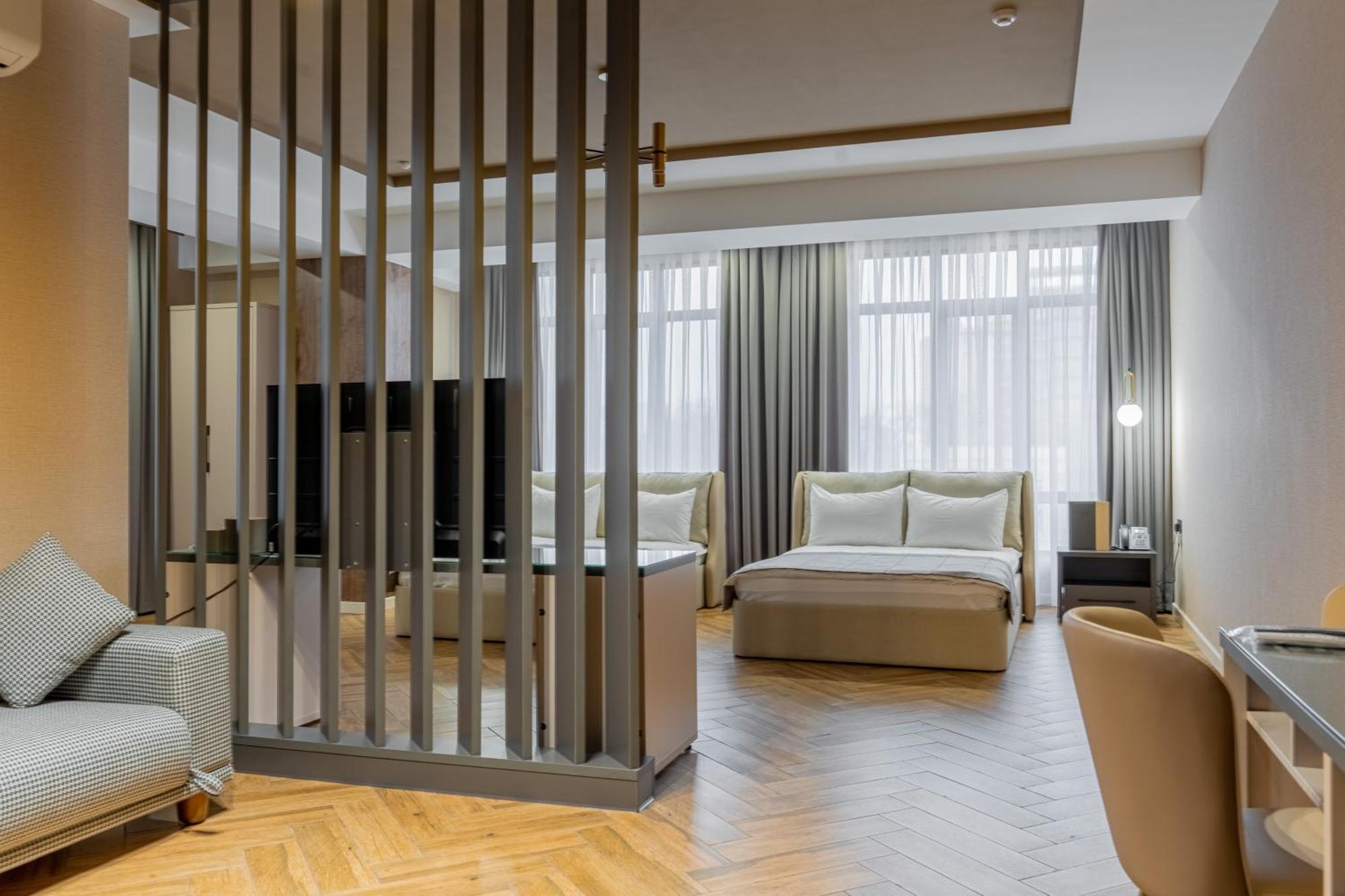 Five Hotel Biszkek Zewnętrze zdjęcie