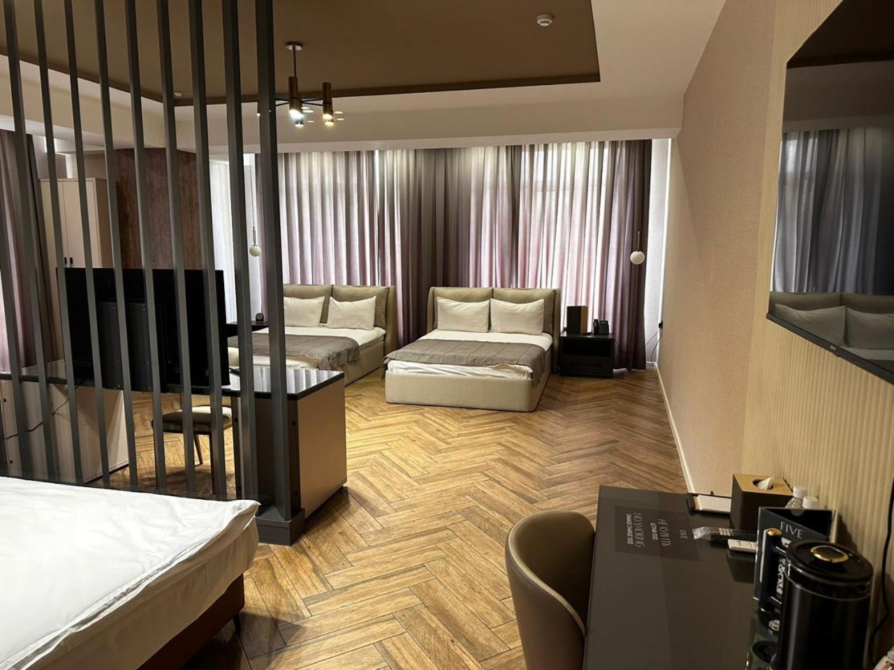 Five Hotel Biszkek Zewnętrze zdjęcie