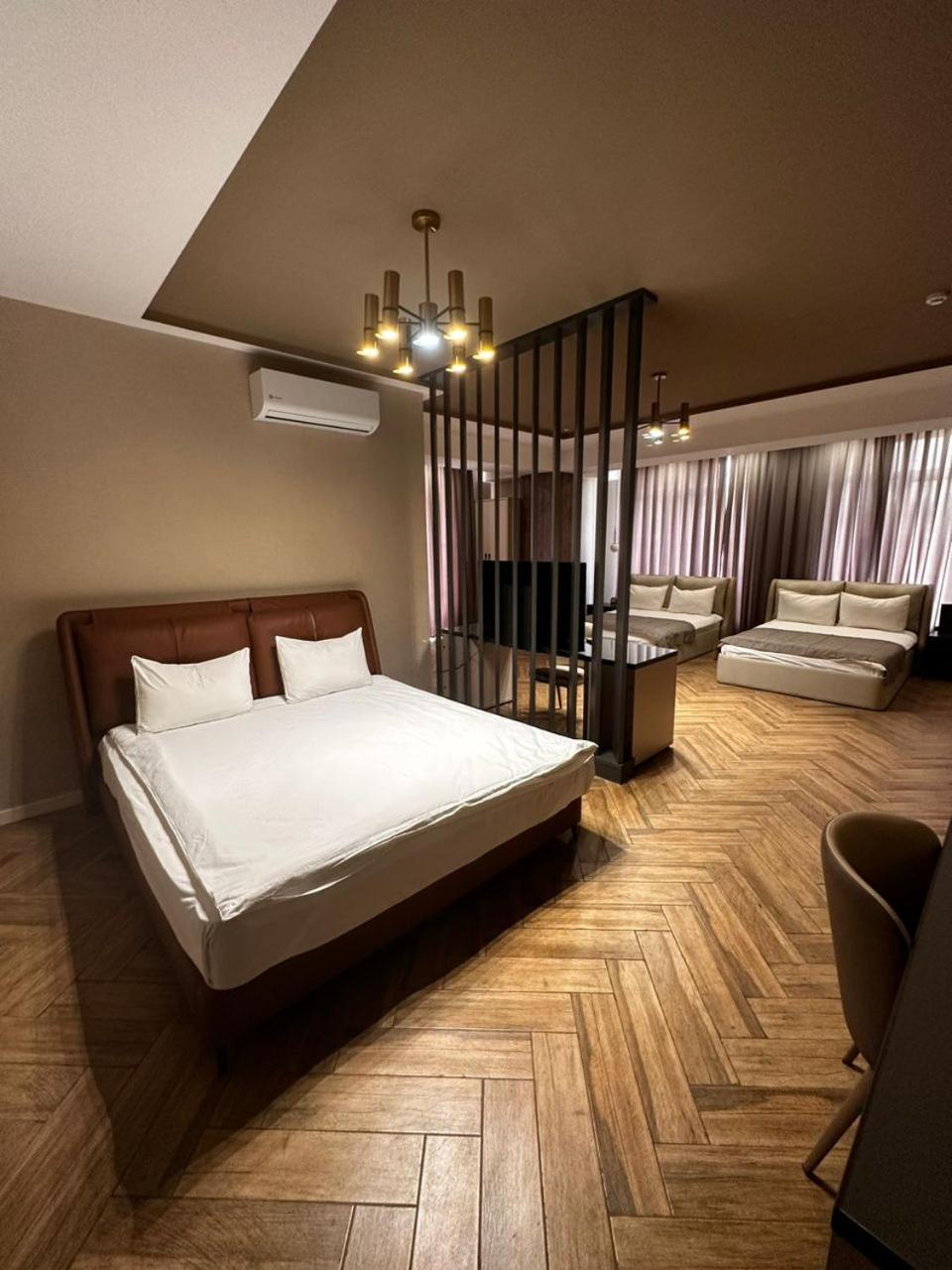 Five Hotel Biszkek Zewnętrze zdjęcie